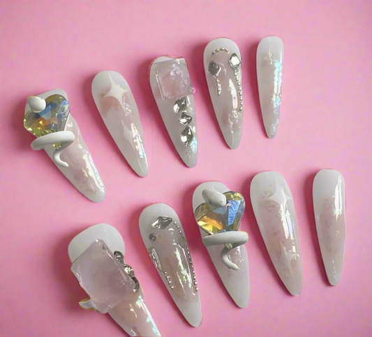 Trapezoidal UV Gel Nail Art Set With Hand-Painted Pink & White Jelly Snake & Heart Outline And 3D Heart-Shaped Rhinestone Decoration